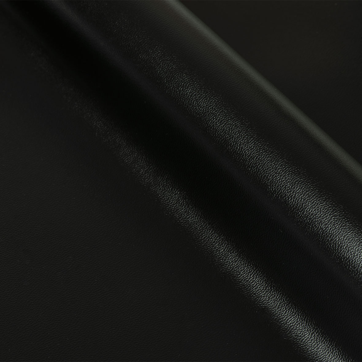 CRYSTAL AW11